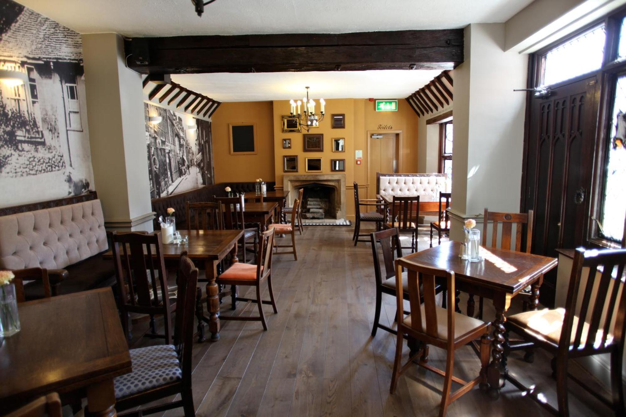 Old Bull Inn Royston  Ngoại thất bức ảnh