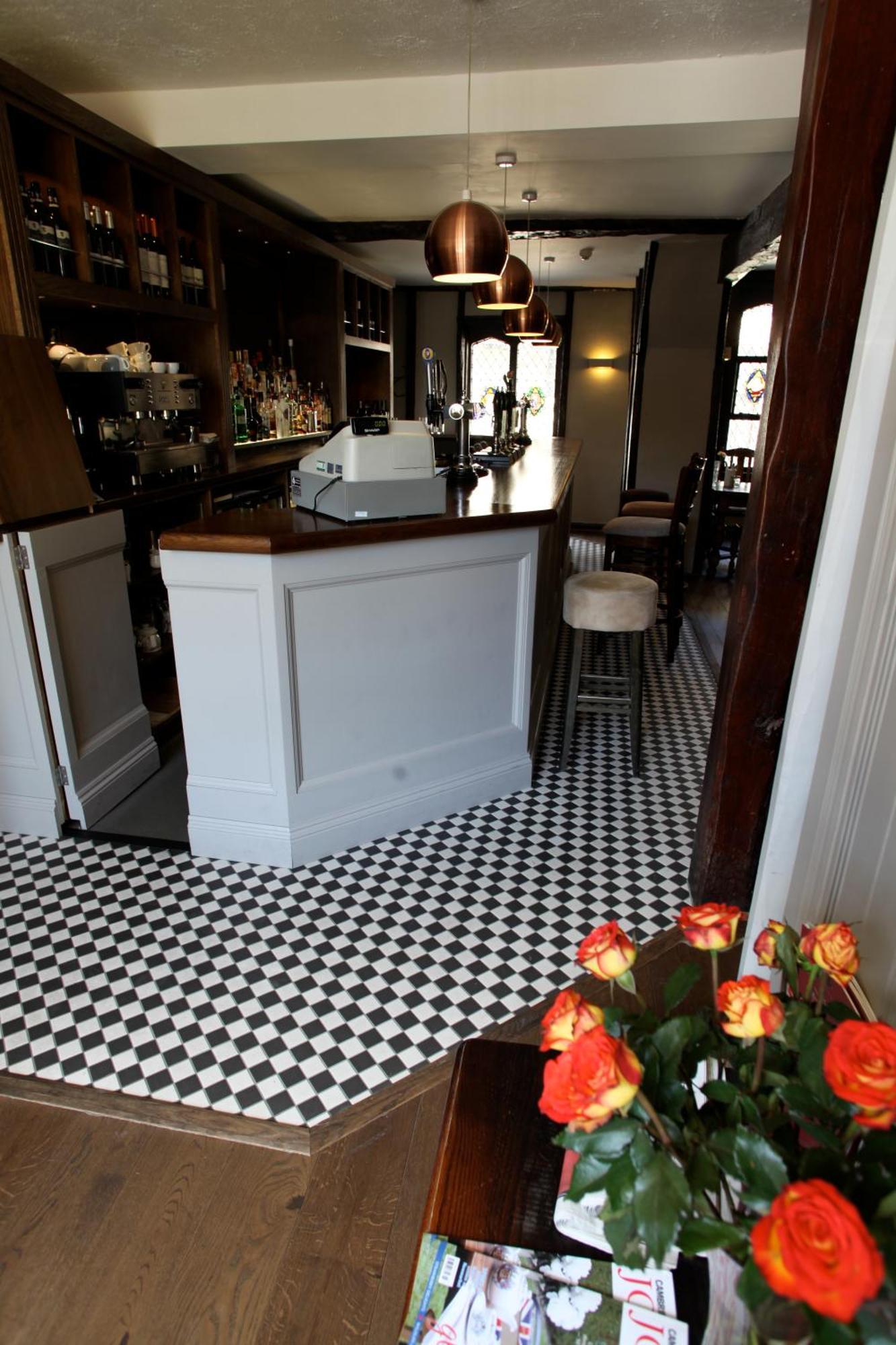Old Bull Inn Royston  Ngoại thất bức ảnh
